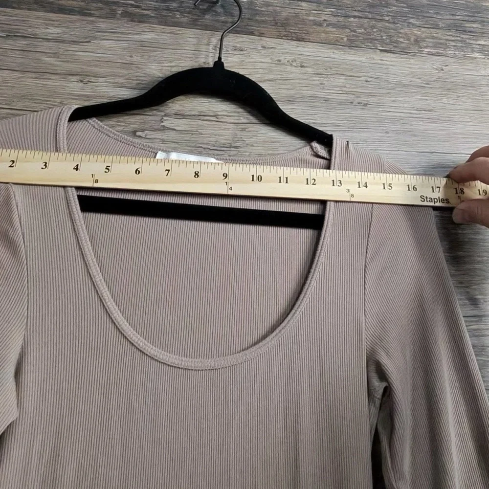 Abercrombie & Fitch Long-Sleeve Maxi Ribbed Dress in Taupe